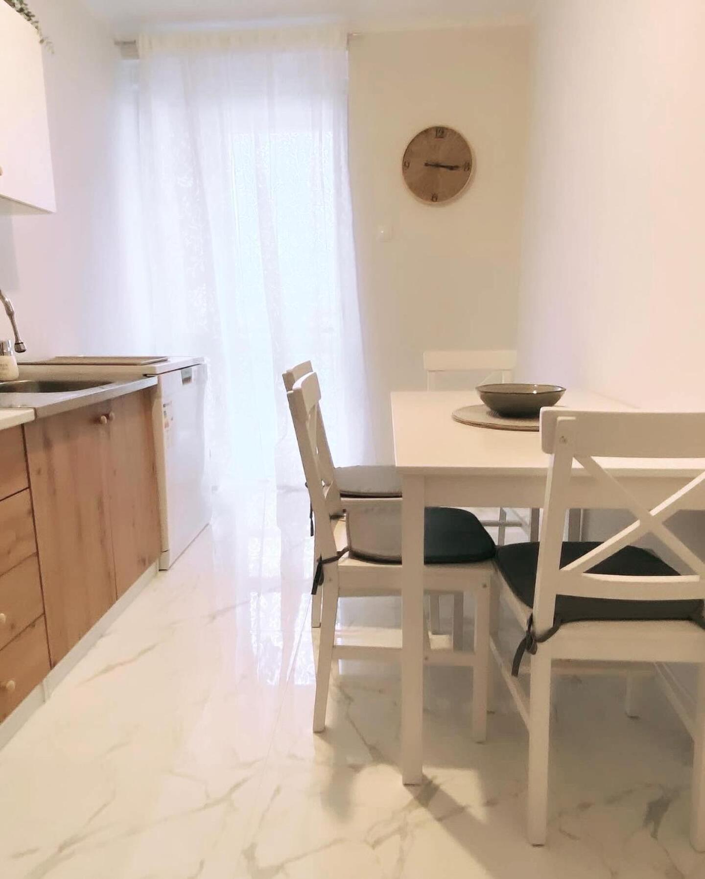 Apartment Colapis- Self Check In, Free Parking, Premium Location!