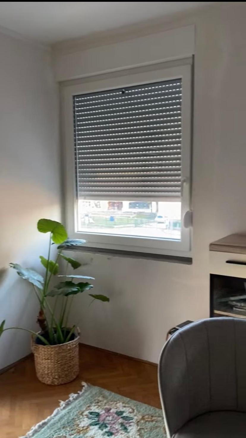 Apartment Colapis- Self Check In, Free Parking, Premium Location! Karlovac